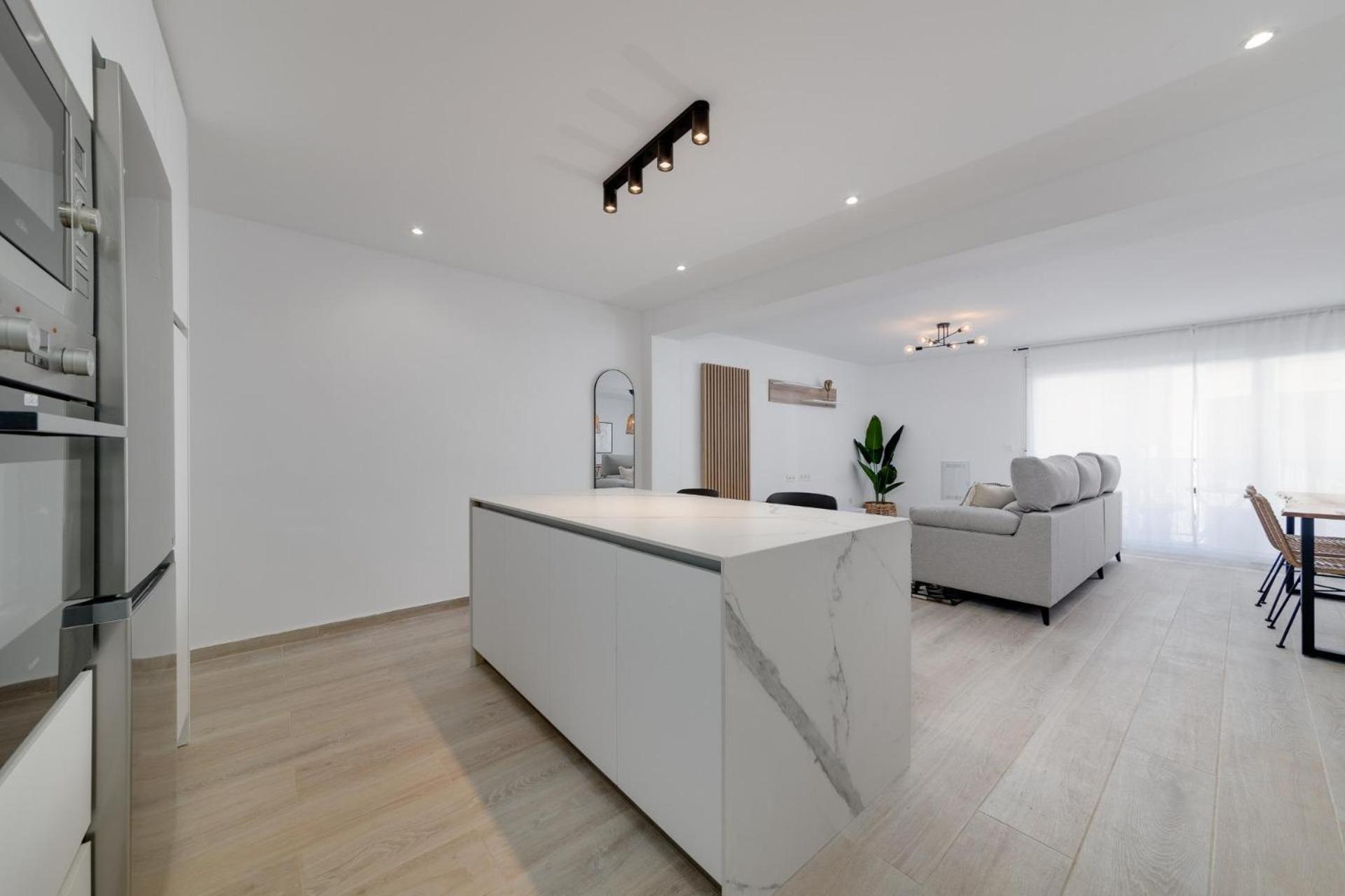 House Apartment *